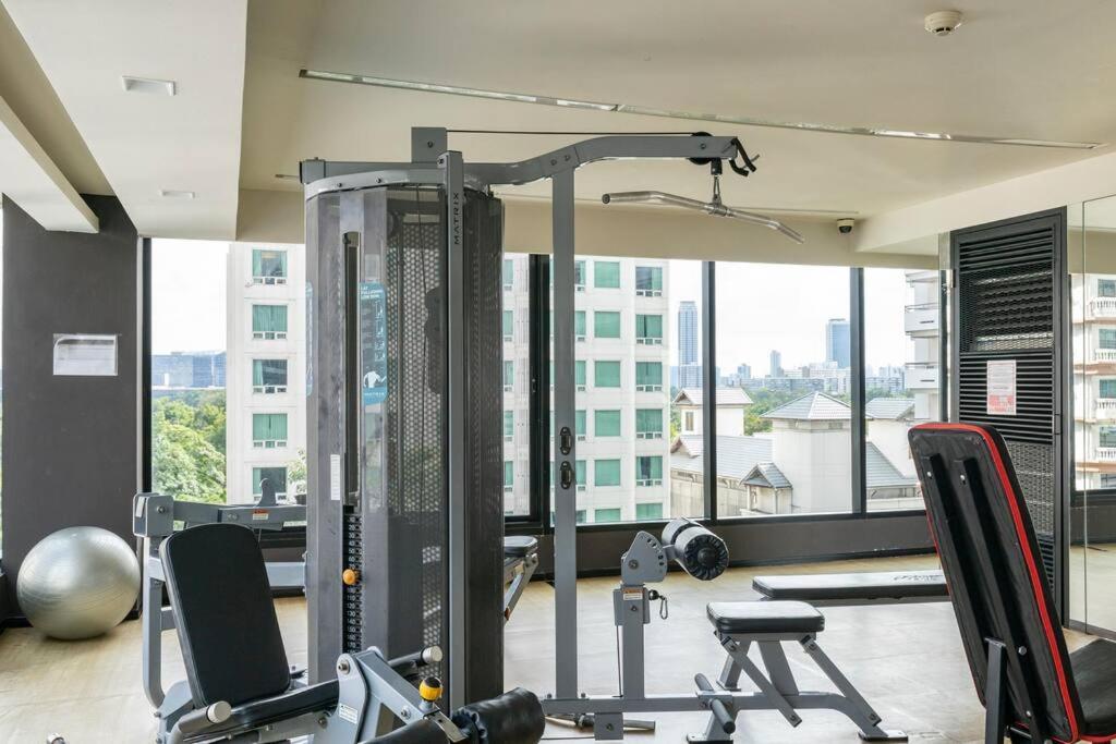 Stylish 1 Bedroom, Nice Pool,Bts Asok, Sukhumvit Bangkok Exterior photo