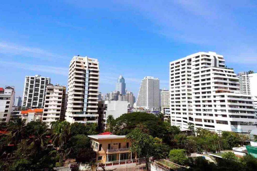 Stylish 1 Bedroom, Nice Pool,Bts Asok, Sukhumvit Bangkok Exterior photo