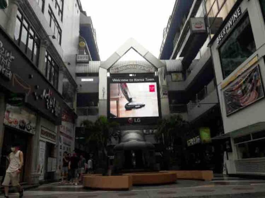 Stylish 1 Bedroom, Nice Pool,Bts Asok, Sukhumvit Bangkok Exterior photo